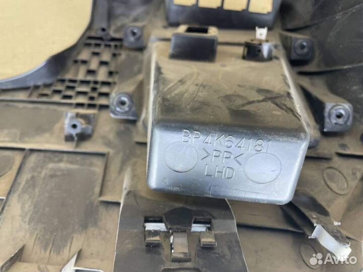 Накладка (кузов внутри) Mazda Mazda 3 (BK) 2002-20