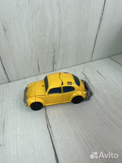 Машина трансформер бамблби