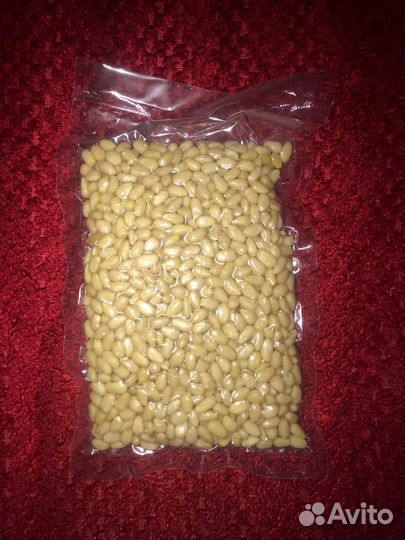 Очищенные кедровые орехи