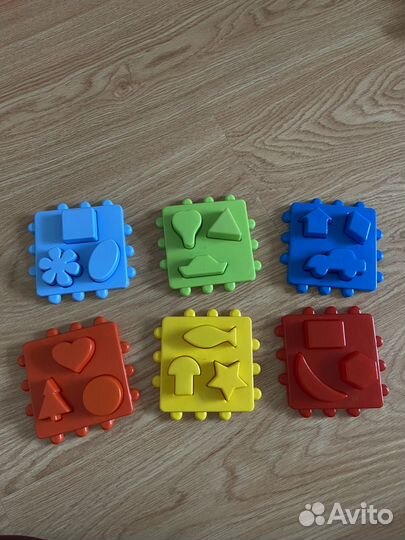 Развивающие игрушки пакетом