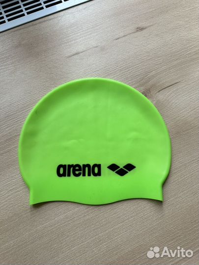 Очки и шапочка arena