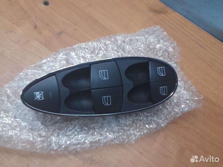 Блок кнопок на Мерседес w 211