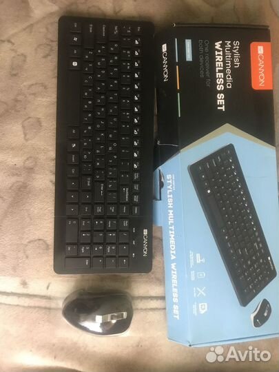 Беспроводная клавиатура и мышь