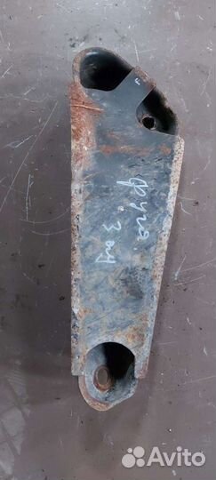 Рычаги задние на Nissan Fuga