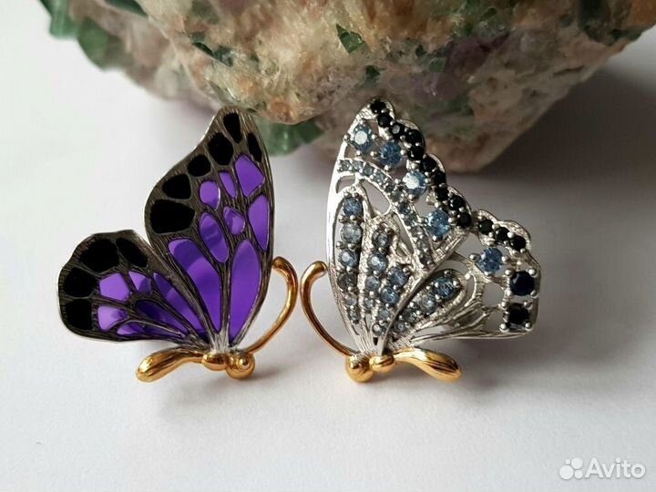 Серебряные брошь и серьги