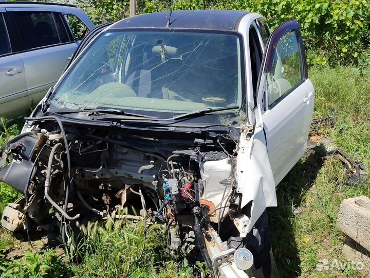 Мазда демио IDY по запчастям