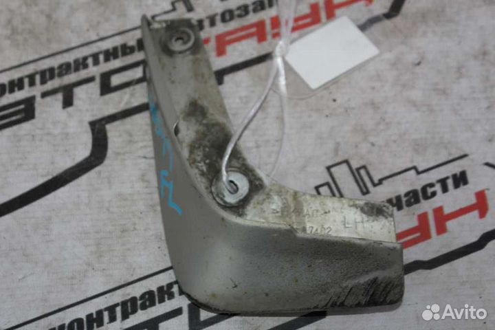 Брызговик daihatsu YRV M200G M201G M211G F L