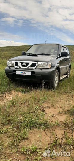Nissan Terrano II 2.4 МТ, 2004, 176 662 км