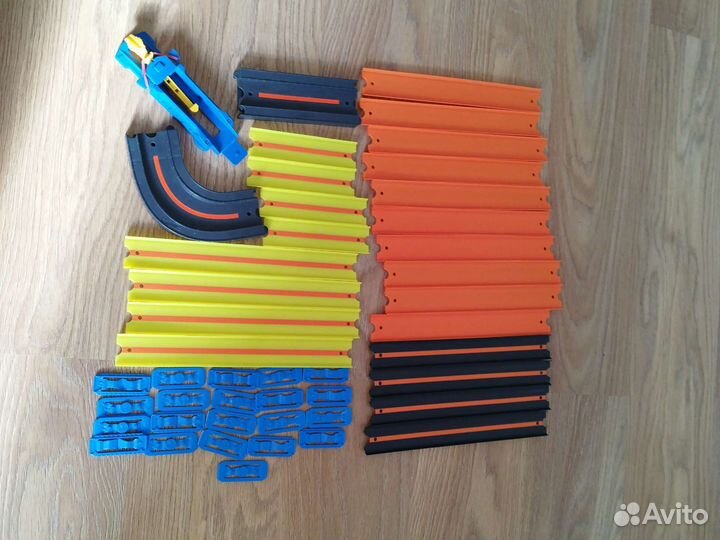 Продам набор трасс хотвилс