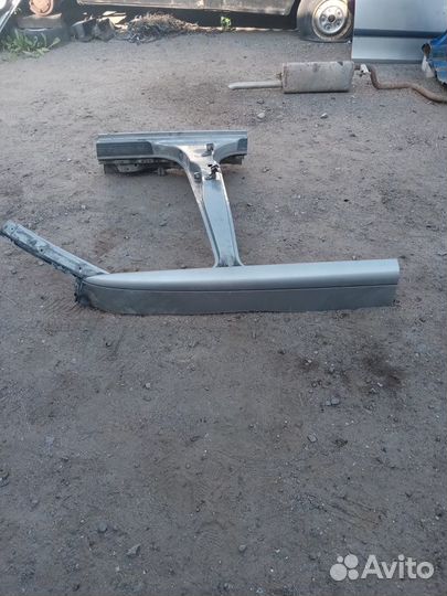 Правая стойка Шкода Фабия 2