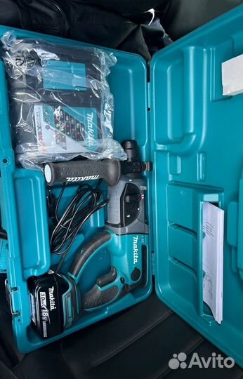 Перфоратор аккум makita dhr 202 RF (новый)