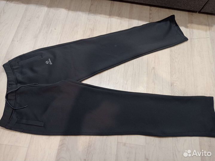 Спортивный костюм женский