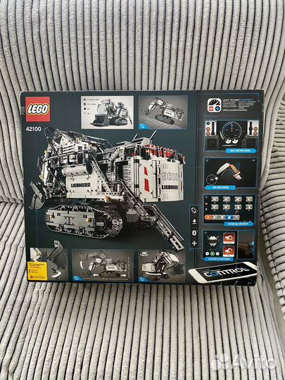 Lego Technic 42100 Excavator (в наличии,новый)