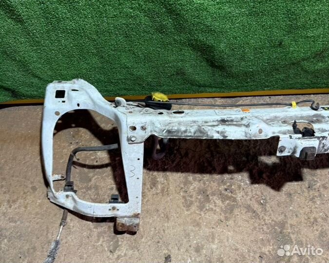 Передняя панель крепления облицовки (телевизор)