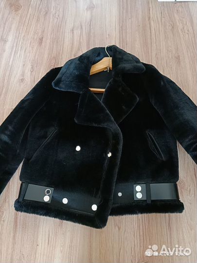 Курточка женская