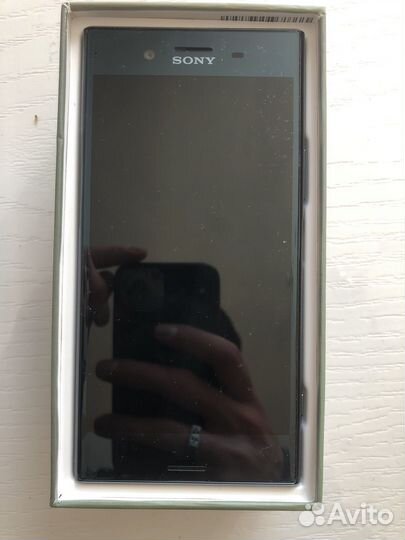 Телефон Sony Xperia XZ Premium Dual Sim