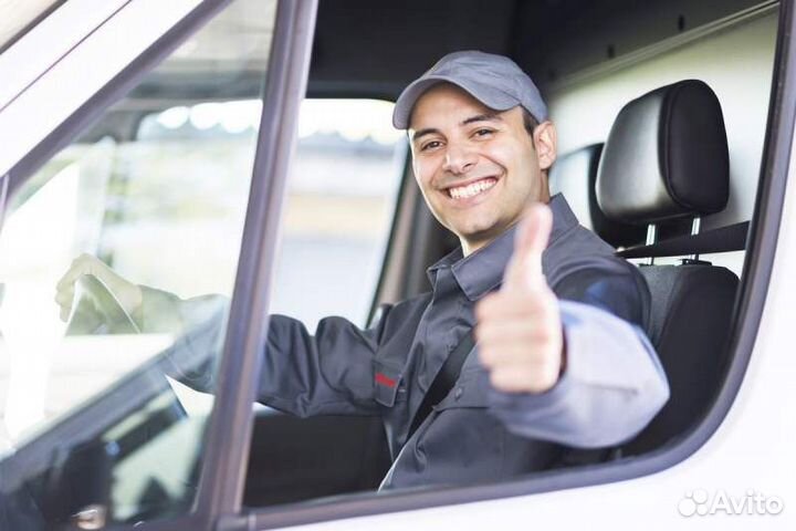 Водитель на личном грузовом автомобиле