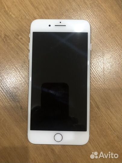 iPhone 8 Plus, 64 ГБ