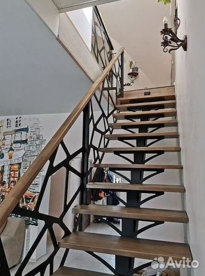 Металлокаркас лестницы