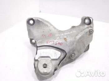 Кронштейн двигателя бмв