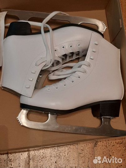 Коньки фигурные Graf размер 36