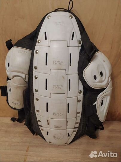 Черепаха IXS (защита спины, плечи)