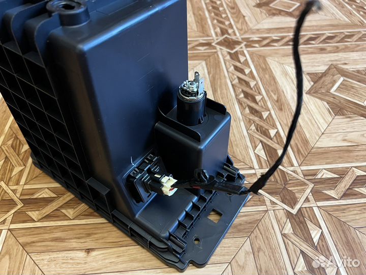 Центральная консоль Outlander XL подлокотник