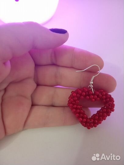 Серьги из бисера сердечки
