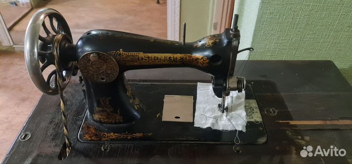 Швейная машинка зингер ножная