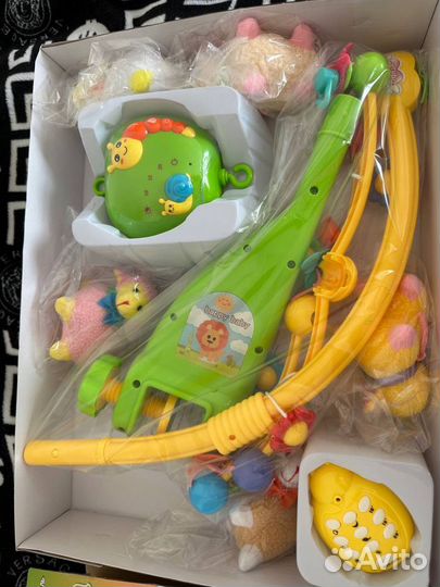 Музыкальная карусель на кроватку Жирафик с пультом