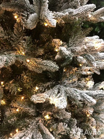 Ель искуственная литая заснеженная