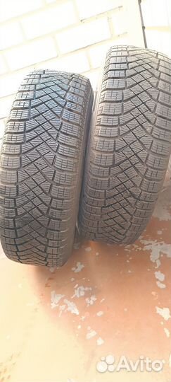 Pirelli Ice Zero FR 215/65 R16 102T