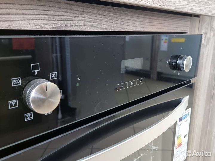 Духовой шкаф электрический Hyundai HEO 6642 BG