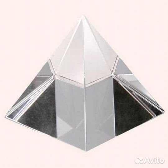 Хрустальная пирамида 9.5 см