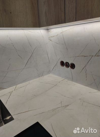 Столешницы из компакт ламината под бетон