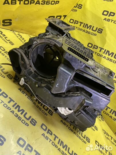 Корпус печки Nissan Note E11