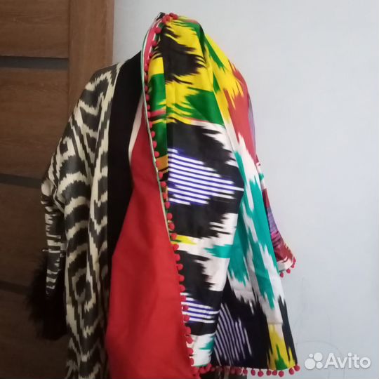 Узбекский шелковый халат из Хан атласа. Кимоно