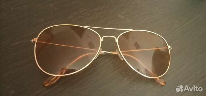 Очки солнцезащитные