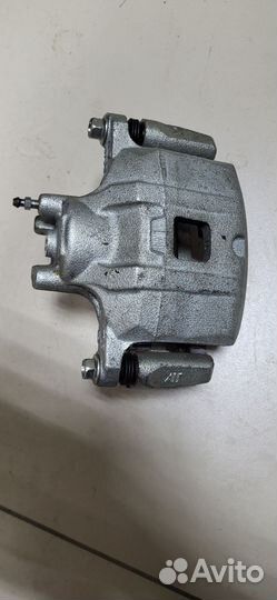 Суппорт передний левый Asx / Outlander 2012