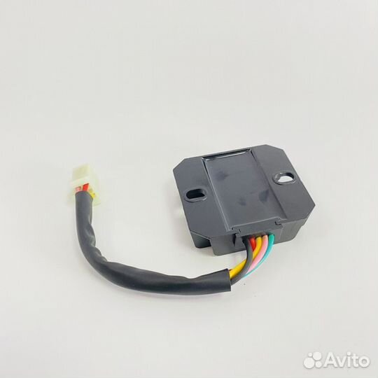 Стабилизатор (реле-регулятор) напряжения 5-ти пров