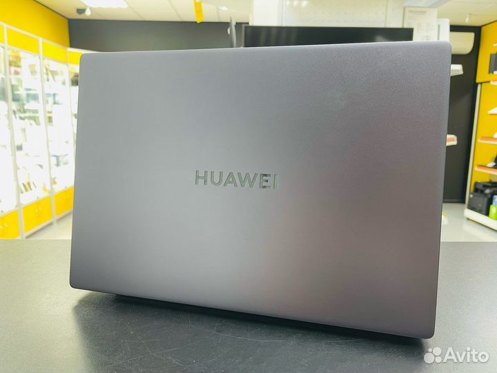 Huawei MateBook D16 i7-12700H / 16Gb / Iris XE
