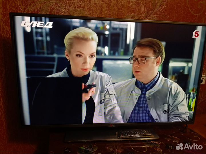 Телевизор LG 42LB569V