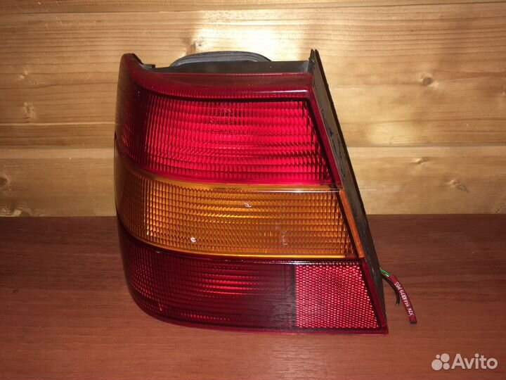 Фонарь задний левый Volvo 960
