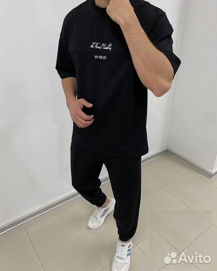 Спортивный костюм, весна