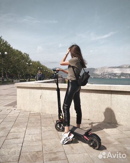 Электросамокат Kugoo X1