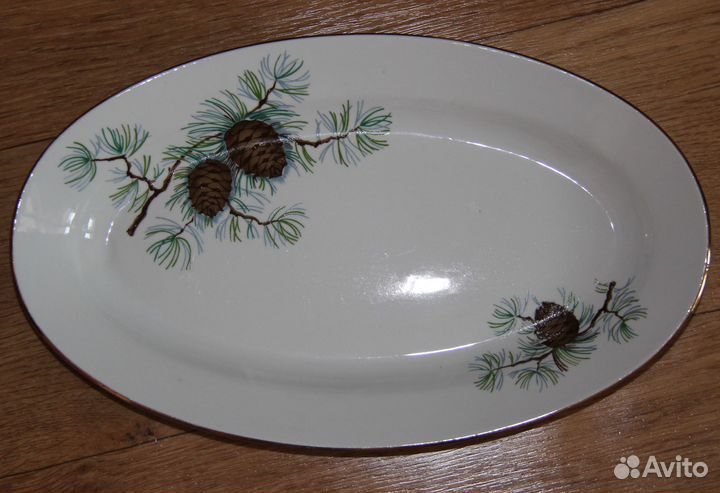 Блюдо овальное с шишками селедочница