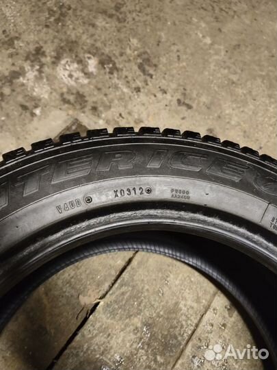 Dunlop Grandtrek Ice 02 215/55 R16 97