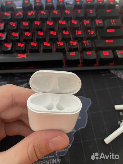 Airpods 2 оригинал хорошее состояние