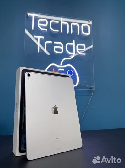 Современный iPad pro 12.9 2018 + чехол (гарантия)