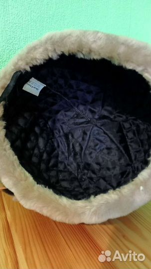 Шапка женская мутоновая